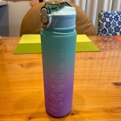 水筒（ボトル）の画像