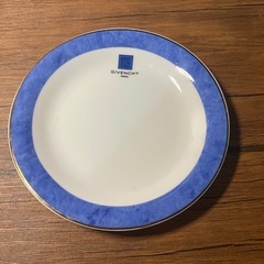 ジバンシーお皿