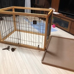 【決まりました】ペットゲージ(90cm×64cm) 底プレートと給水ボトル付きの画像