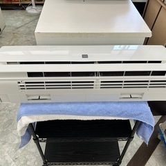 【取り付け工事不可•室外機付き】CORONA ルームエアコン　RC-2220R 2020年製の画像