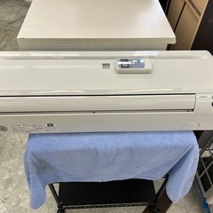 【取り付け工事不可•室外機付き】CORONA ルームエアコン　RC-2220R 2020年製の画像