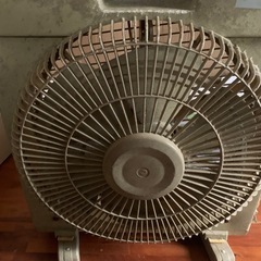 洗面鏡　扇風機の画像
