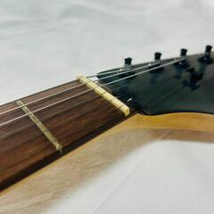 セルダーのエレキギター　アンプ付きの画像