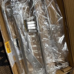 新品未使用！タオル掛け、販売価格2,880円、バスルーム棚、ステンレス製壁掛けの画像