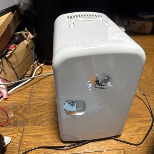 100vミニ温冷蔵庫 ポータブル