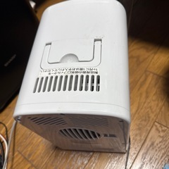 100vミニ冷蔵庫の画像