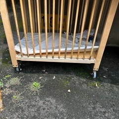 ベビーベッド