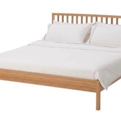 ikea セミダブルベッドの画像