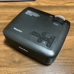 【使用品・美品】小型 LED プロジェクター フルHD対応 4000lm｜リモコン・ケーブル付き！の画像