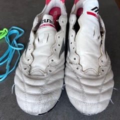 ミズノ　サッカースパイクMORELIA NEO３ 28センチ の画像