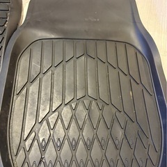 車　足元マットの画像
