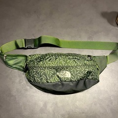 極美品ノースフェイスカバン