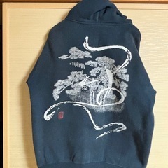 紺色　長袖フード付きパーカーの画像