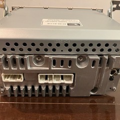 トヨタ ダイハツ純正 KGC30 KGC35 パッソ　86180-B1110　CDプレーヤー　デッキ　カーオーディオ　2DIN　の画像