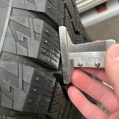 イボ付き！！ヨコハマ スタッドレスタイヤ 195/65R15 2...