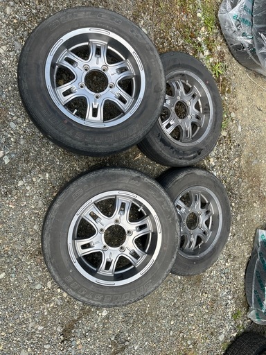 北海道札幌市近郊　ジムニー　タイヤホイールセット16インチ　5.5J