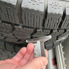 イボ付き！！グッドイヤー　スタッドレスタイヤ185/60R15 ...