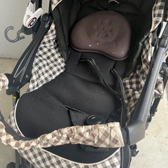 コンビ のA型ベビーカーの画像
