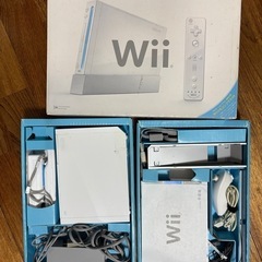 取引中　
Wii一式　カセット類全て