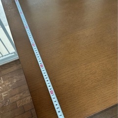 受取先決定済みダイニングテーブルの画像