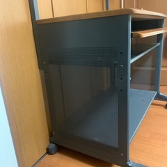 パソコンデスクの画像
