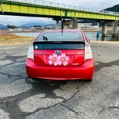 トヨタ プリウス