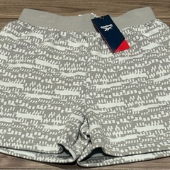 レディース　
Reebok GV3267 グレー ショートパンツ