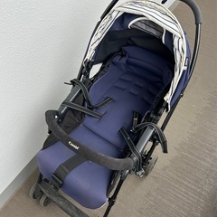 Combi ベビーカー　メチャカルライト　軽量