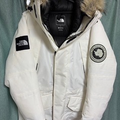 ノースフェイスダウンジャケットの画像