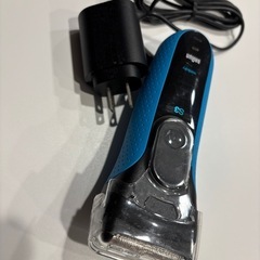 ブラウン（Braun）電動シェーバー　ブルー　3枚刄の画像