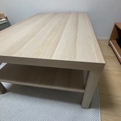 テーブル