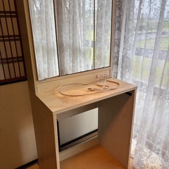 ドレッサー　三面鏡　化粧台