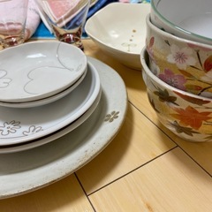 新品タオル＆食器の画像