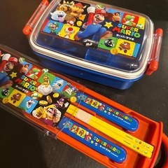 マリオお弁当箱とカトラリーのセット
