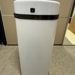 自動開閉式ゴミ箱 45Lの画像