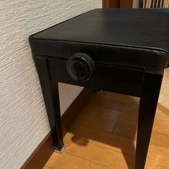 ピアノの椅子