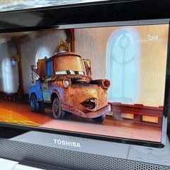 ポータブルDVDプレイヤー　東芝 SD-P710SWの画像