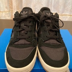 アディダス　FORUM LOW CL(26.5cm)の画像