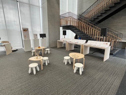 IKEA  SVALSTA　ネストテーブル2点セット