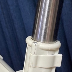 物干しラックと卓上ラックの画像