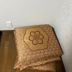 中古座布団　4枚