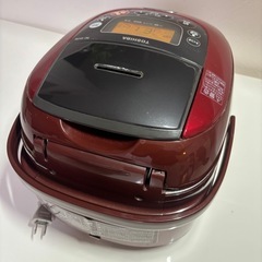東芝製　炊飯器の画像