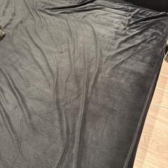 セミダブルベッドのマットレスのみ引き取ってくれる方