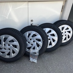 スタッドレスタイヤ 4本セット BRIDGESTONE VRX2...
