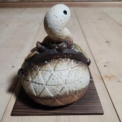 信楽焼き蛇の置物の画像