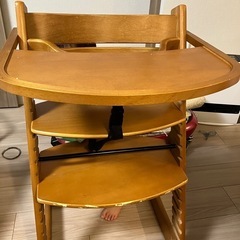 テーブル付きベビーチェア