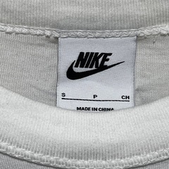 NIKEナイキ長袖シャツ
の画像