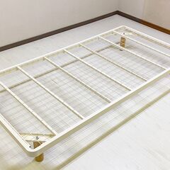 無印 スチールベッドフレーム シングルの画像