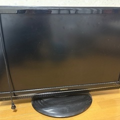 日立のテレビになります！35型ぐらいです