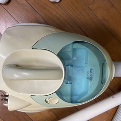 紙パック式掃除機の画像